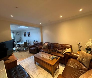 4 bedroom house to rent - Photo 1