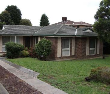 38 Cornelius Drive, Wantirna South - Photo 2