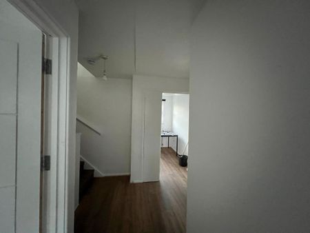 3 bedroom maisonette to rent - Photo 4