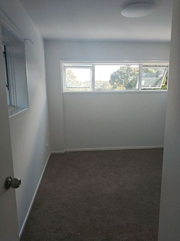 Hillcrest, 4 bedrooms - Photo 2