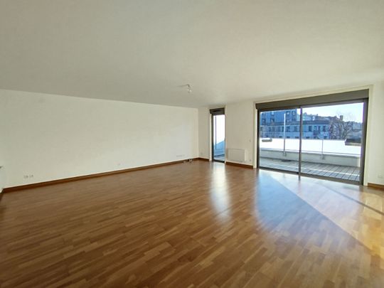 Location Appartement 4 pièces 121m² MARCQ EN BAROEUL 59700 - Photo 1