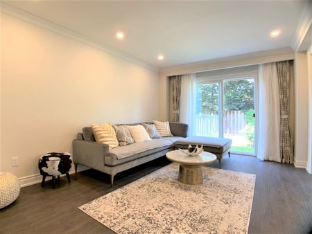 For Lease - 433 Mullen Drive, Vaughan, Ontario - Photo 3