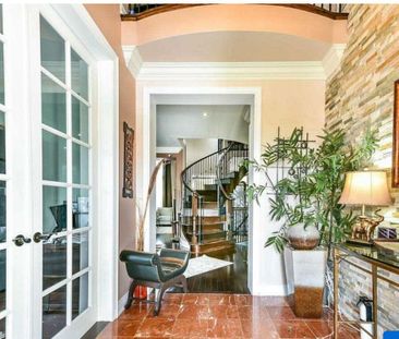 For Lease - 12 Fort Williams UPPER Drive, Brampton, Ontario - Photo 2