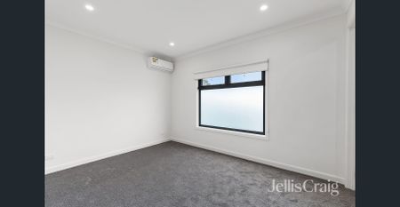 Contemporary Brand New 3-Bedroom Townhouse - Photo 3