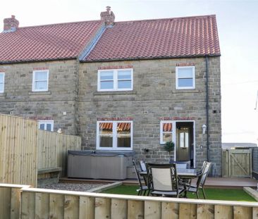 Old Peak Raven Hall Road, Peak Rav, Scarborough - Photo 3