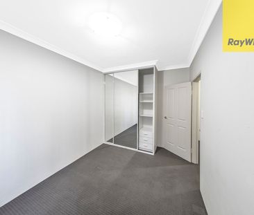 Spacious and Convenient - Photo 2