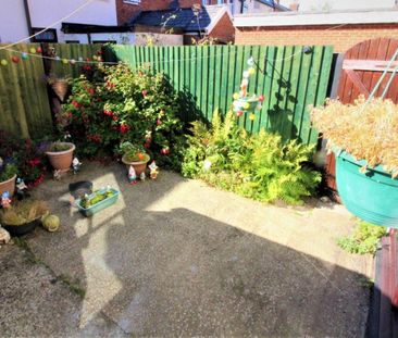 Elliott Street, Preston - Photo 4