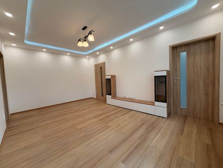 Pronájem bytu 3+1 74 m² - Photo 3