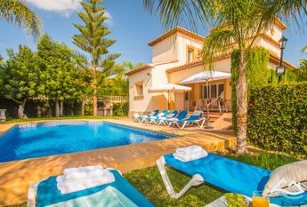 MORAIRA villa for rent with 4 bedroom garden and private pool