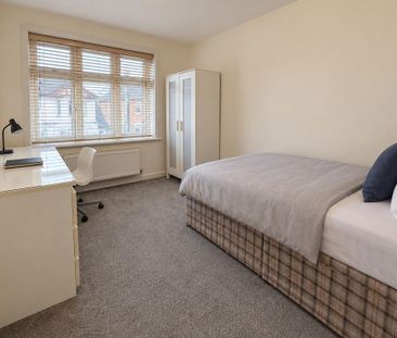 6 bedroom maisonette to rent - Photo 5
