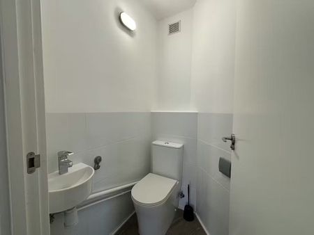 Avinguda del Primat Reig, Valencia, Valencian Community 46019 - Photo 2