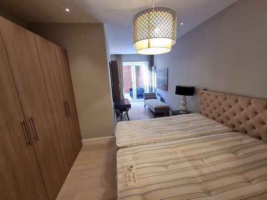 Fitzjohns Avenue, Hampstead, NW3 6PH, London - Photo 1
