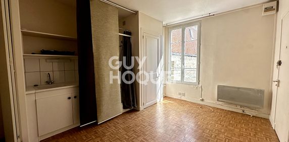 CAEN - F1 place des Petites Boucheries - Photo 2