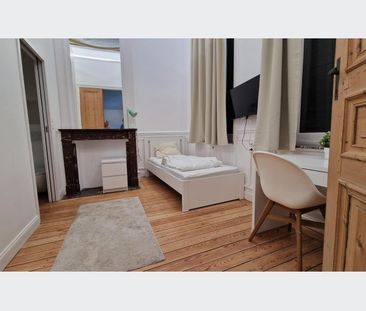 Appartement à Louer à LILLE 650 € - Photo 6