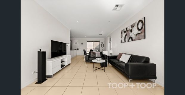 Modern Family Living with Unbeatable Convenience - Photo 1