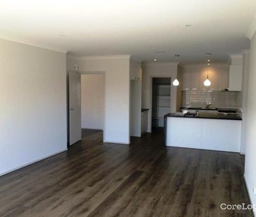 Family Home Situated Close to Parks! - Photo 1