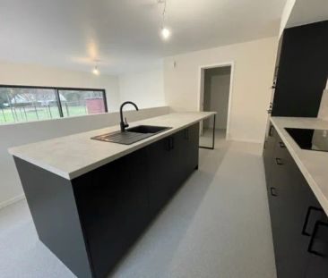 Prachtige nieuwbouw, moderne en energievriendelijke villa met 3 sla... - Photo 4