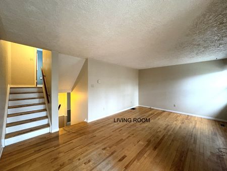 Strath Lane, Dartmouth 12-076 - Photo 2