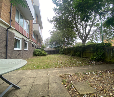 3 bedroom apartment to rent Rednal House, 102 Greetham Street, Sout... - Photo 2