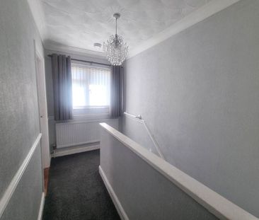3 bedroom terraced house to rent - Photo 1