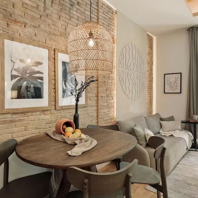 Carrer de Casanova, Barcelona, Catalonia 08036 - Photo 1