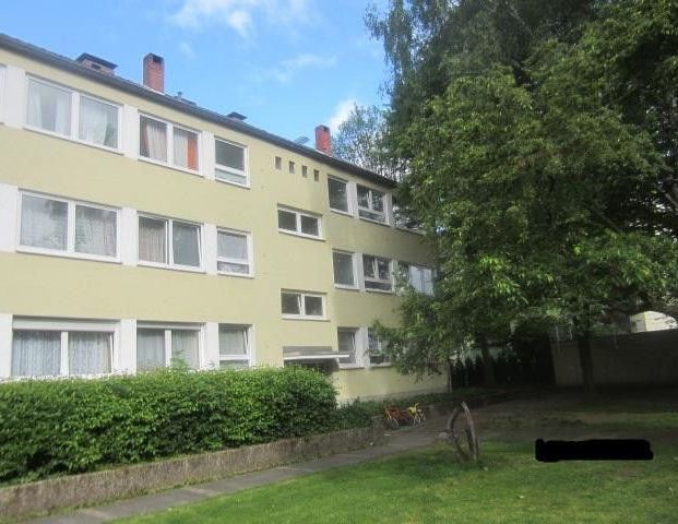 Hier lässt es sich aushalten: ansprechende 3-Zi.-Wohnung - Foto 1