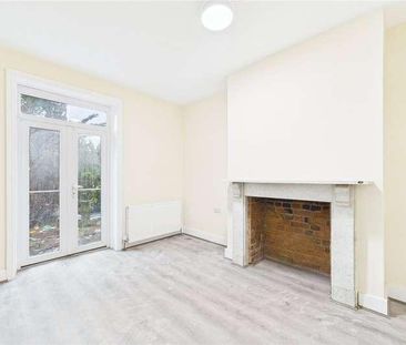 Andover Road, Newbury, Berkshire, RG14 - Photo 2