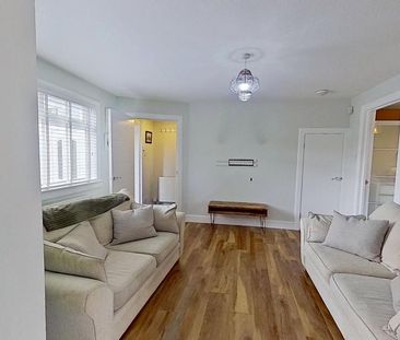 3 bedroom semi-detached house to rent - Photo 3