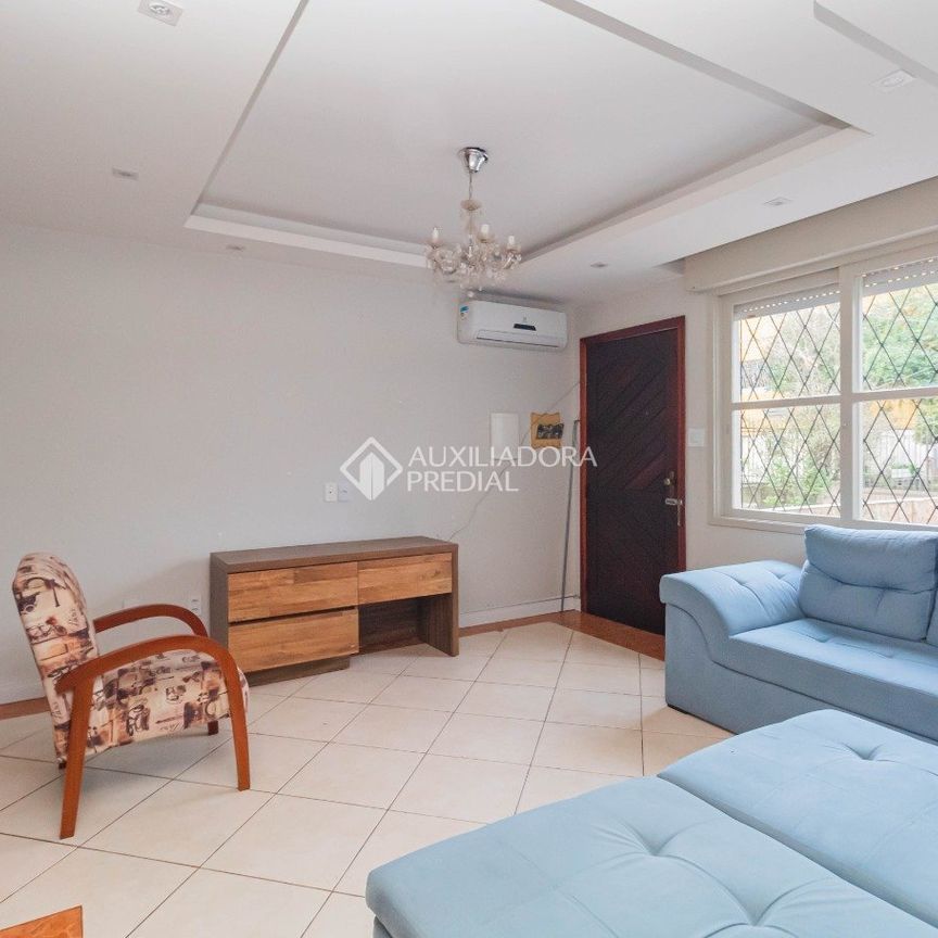 Casa com 3 quartos e 115m² para alugar em Glória, Porto Alegre. - Photo 1