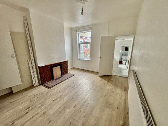 2 bed house to rent Merridale Street West, Wolverhampton WV3 - Photo 1