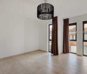 Appartement te huur - Photo 1