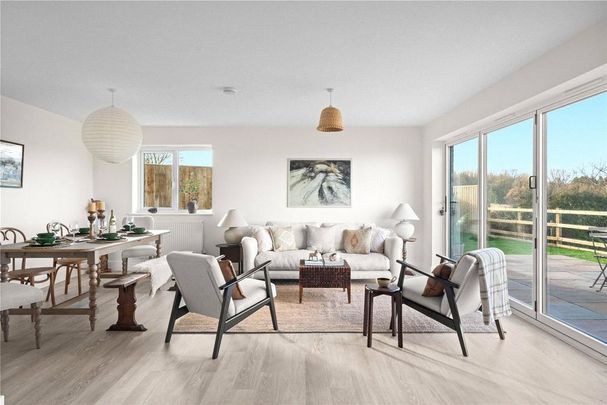 4 bedroom detached house to rent - Photo 1