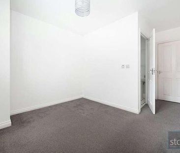 Gateshead Road, Borehamwood, Hertfordshire, WD6 - Photo 3