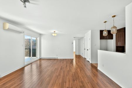 Appartement à louer - Laval (Chomedey) (Autres) - Photo 2