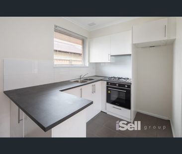 3/40 Albert Avenue, Springvale, Vic 3171 - Photo 1