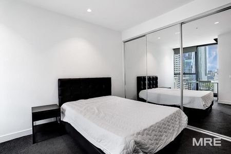 1304/285 La Trobe Street, Melbourne - Photo 4