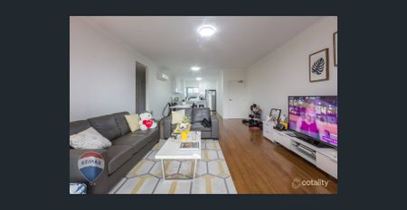 Discover Your Quiet Urban Retreat - Photo 3