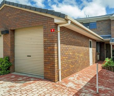 Spacious 2-storey 3 Bedroom Apartment in convenient location - Photo 5