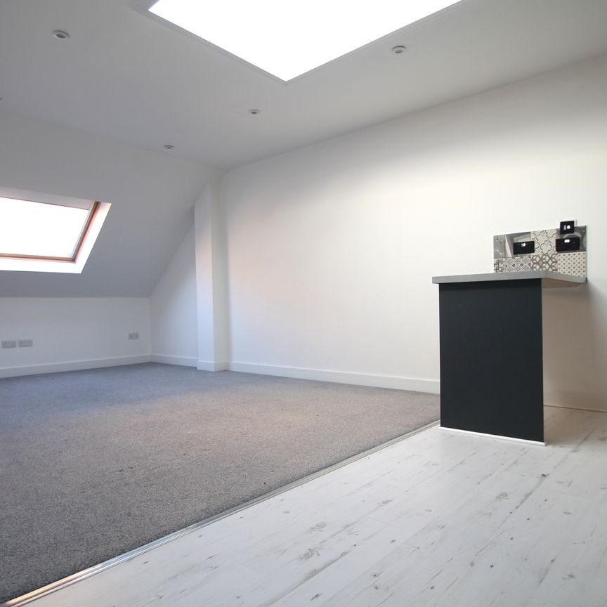2 bedroom apartment to rent Field Row, Worthing, BN11 - Photo 1