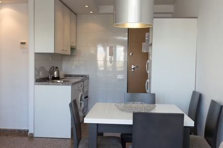 Avinguda de Pius XII, Valencia, Valencian Community 46009 - Photo 2