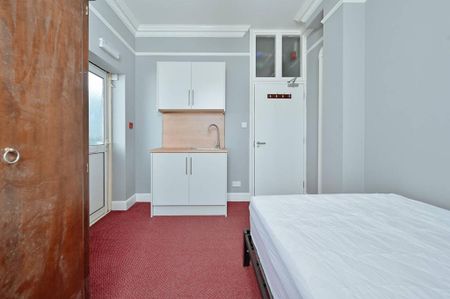 Studio to rent - Photo 3