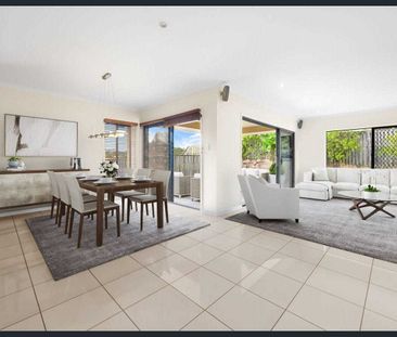 6 Tuggeranong Avenue - Photo 3