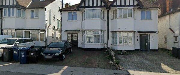 Studio Flat, Heathfield Gardens, NW11 - Photo 1