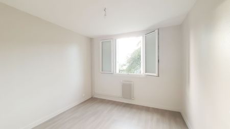 Type 4 refait à neuf de 73 m² – à côté du tram - Photo 3