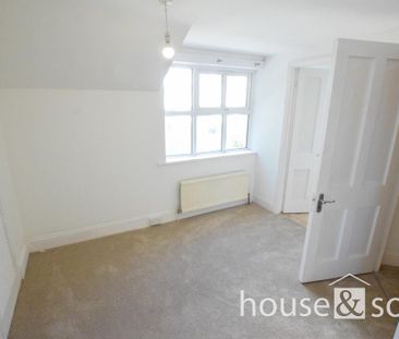 3 bedroom detached house to rent - Photo 5