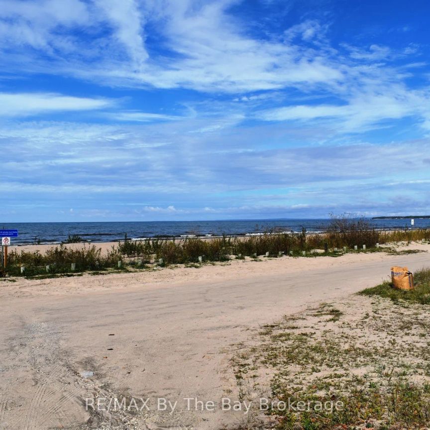 332 Coastline Drive #Studio suite - Photo 1