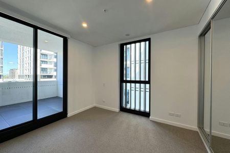 ULTRA MODERN APARTMENT - Photo 3