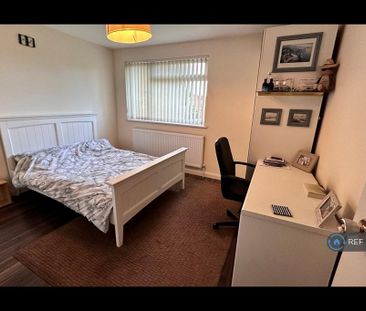 2 bedroom end of terrace house to rent - Photo 3