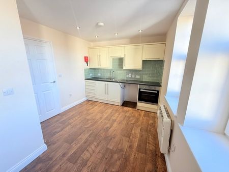 Sherborne Road, Yeovil, Somerset - Photo 4