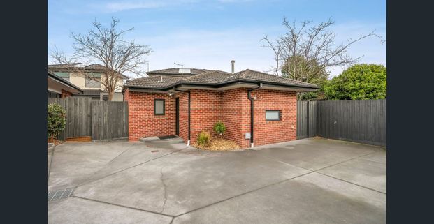 Peaceful & Sun-Soaked Villa Unit - Photo 1